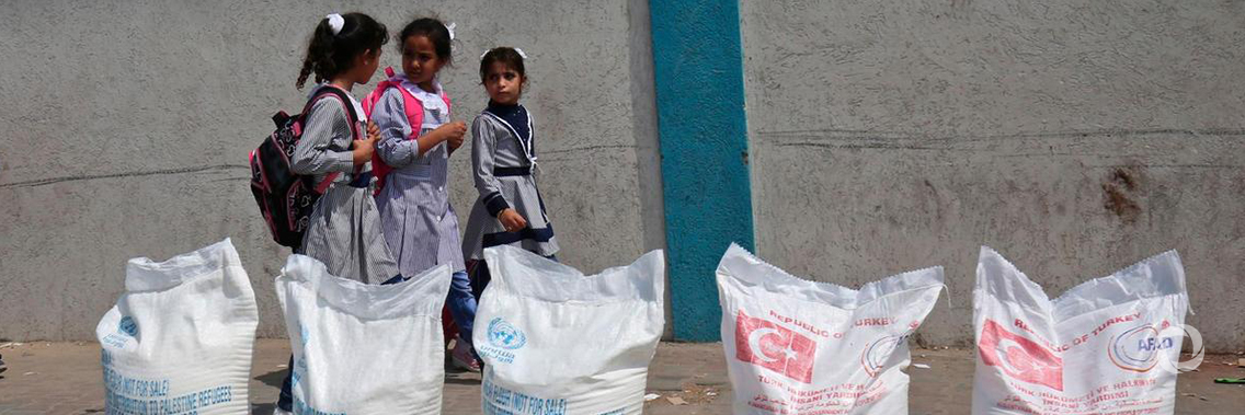 Indonesian foreign minister visits UNRWA in Jordan and announces US$1 million contribution for Palestine refugees