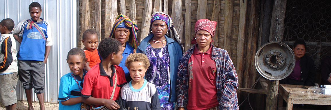 Banking the unbanked rural women of Papua New Guinea Banking the unbanked rural women of Papua New Guinea