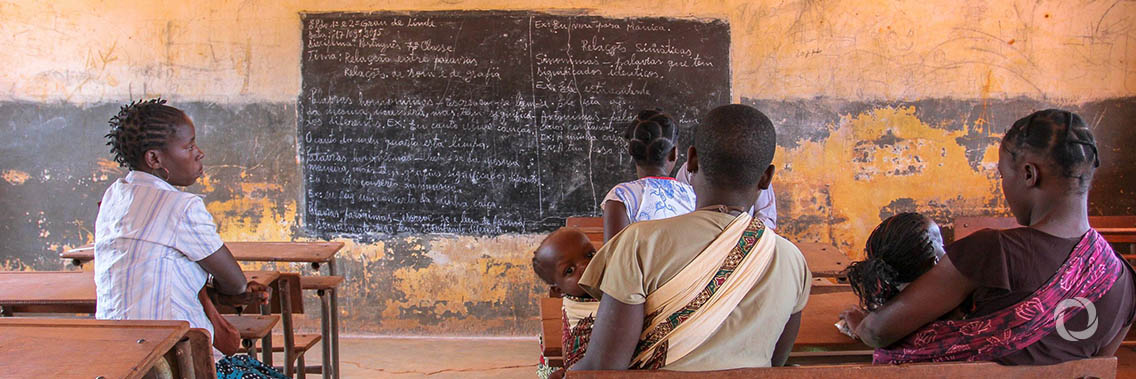 Education at risk for more than 305,000 children in Mozambique Education at risk for more than 305,000 children in Mozambique
