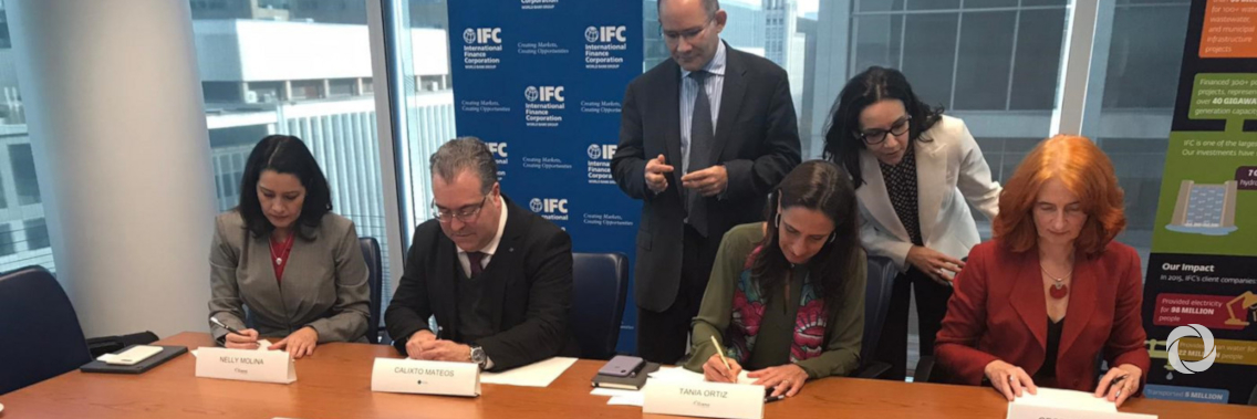 IFC and NADB provide US$200 million loan to IEnova to fund solar power projects in México IFC and NADB provide US$200 million loan to IEnova to fund solar power projects in México
