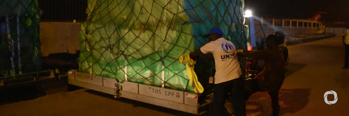 UNHCR airlifts emergency aid for Sudanese refugees in Chad UNHCR airlifts emergency aid for Sudanese refugees in Chad