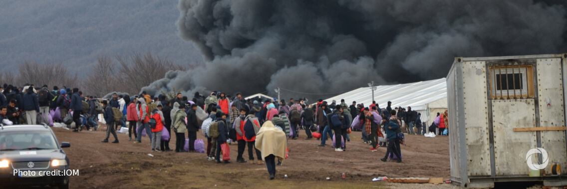 Bosnia and Herzegovina: Thousands of migrants lose shelter, after camp destroyed in fire