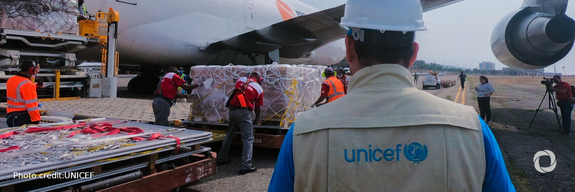 Leading airlines commit to helping UNICEF in its historic mission of transporting COVID-19 vaccines around the world Leading airlines commit to helping UNICEF in its historic mission of transporting COVID-19 vaccines around the world