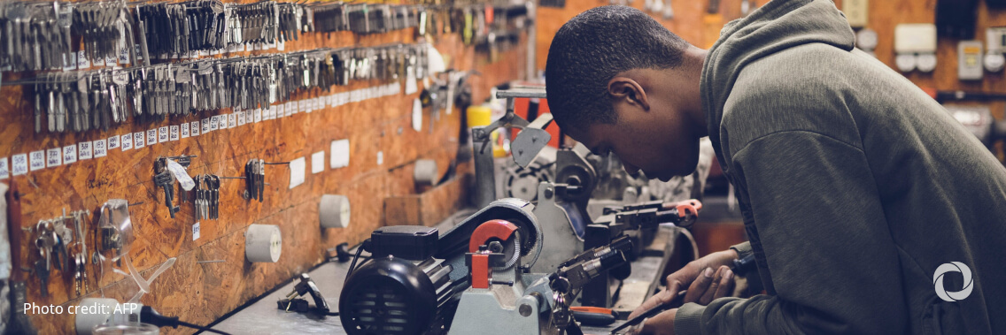Digital labour platforms offer young refugees a possible route to decent work Digital labour platforms offer young refugees a possible route to decent work