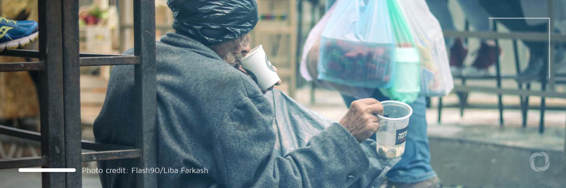 Almost 30% of Israelis live in poverty, middle class shrinks by 10%