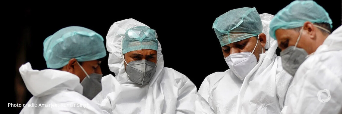 Omicron wave threatens to overwhelm health workers in weeks in Europe Omicron wave threatens to overwhelm health workers in weeks in Europe