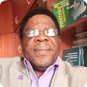 Dr. Akanni Kassim, Professor of Agricultural Economics