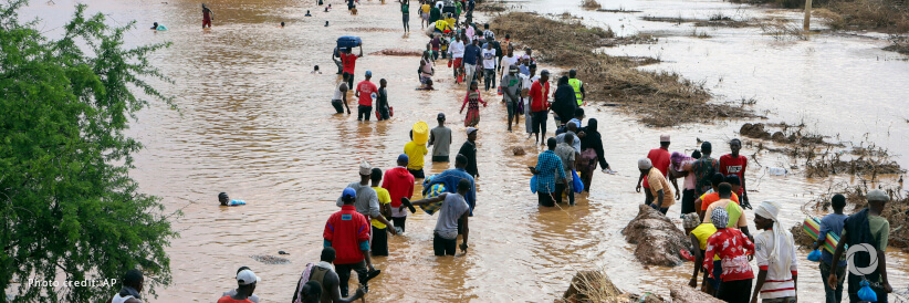 Devastating floods leave over 100 dead and 1.4 million homeless in Somalia