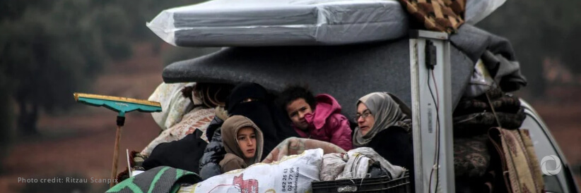 Syria: Thousands of displaced head home, but many refugees still wary