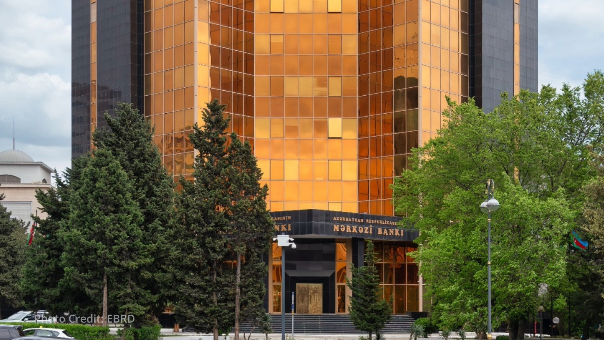 EBRD issues first manat bonds in Azerbaijan