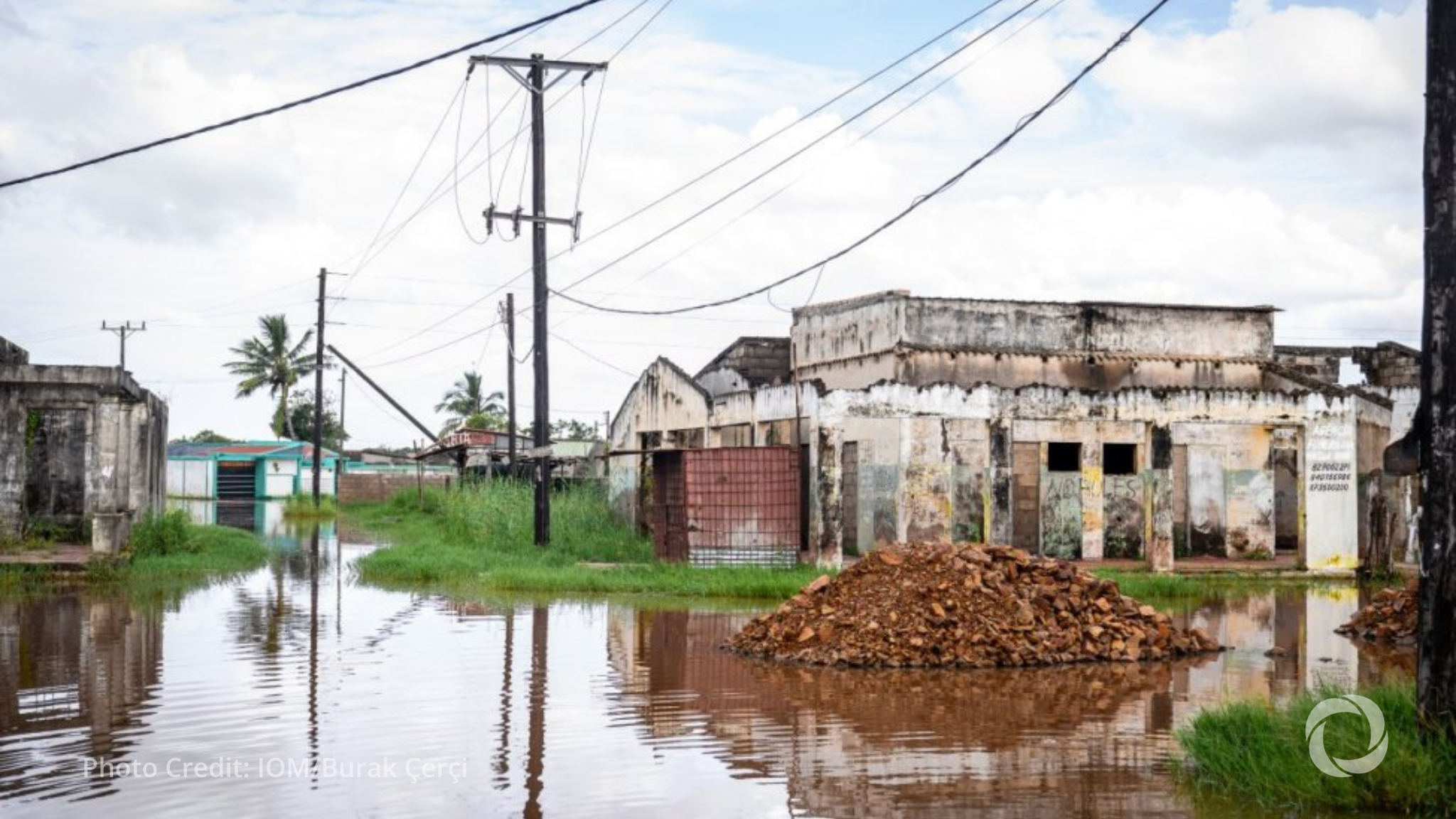 IOM ramps up flood response in Mozambique as displacement tops half a million IOM ramps up flood response in Mozambique as displacement tops half a million