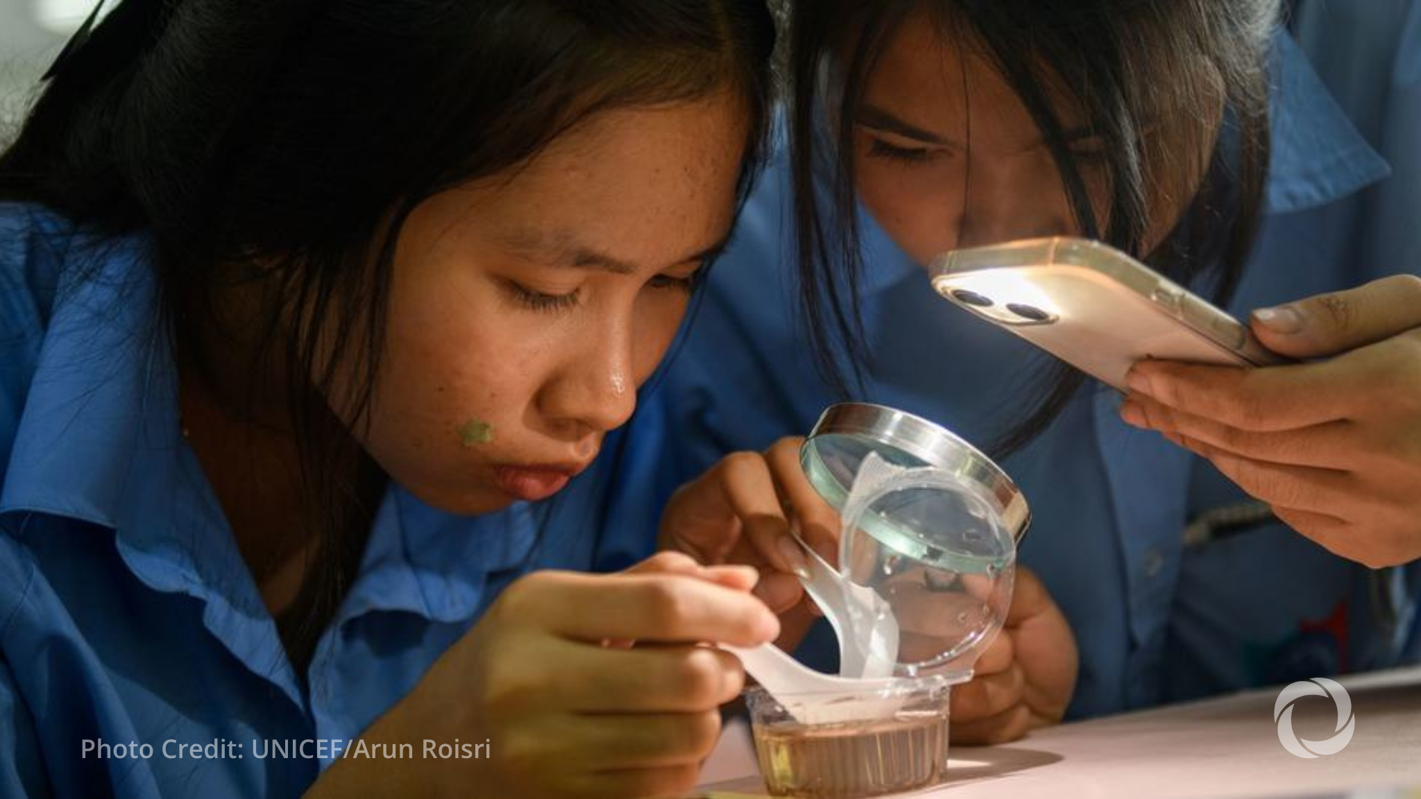 Women make up only 35 percent of science graduates worldwide Women make up only 35 percent of science graduates worldwide
