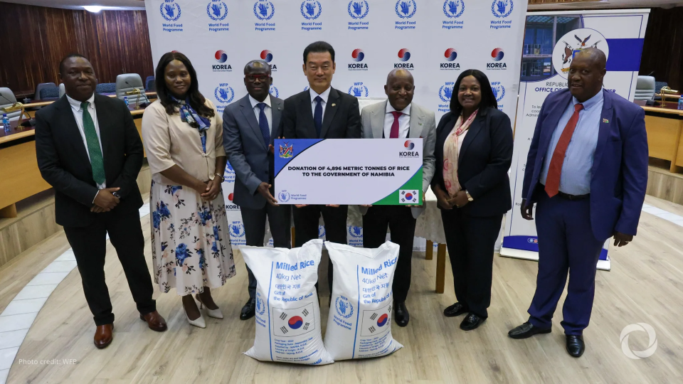 Korea contributes nearly 5,000 tons of rice to support Namibians recovering from drought Korea contributes nearly 5,000 tons of rice to support Namibians recovering from drought