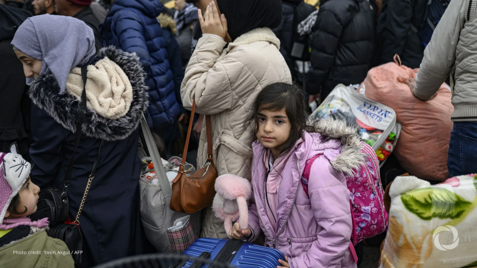Over 125,000 cross Syria border from Lebanon, half are children Over 125,000 cross Syria border from Lebanon, half are children