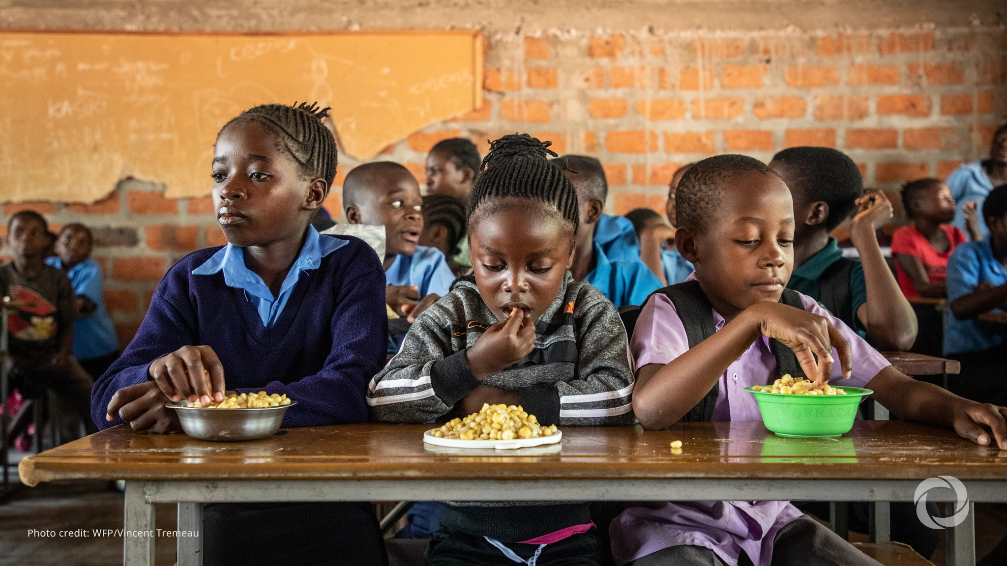 Japan and WFP boost school meals program in Somalia