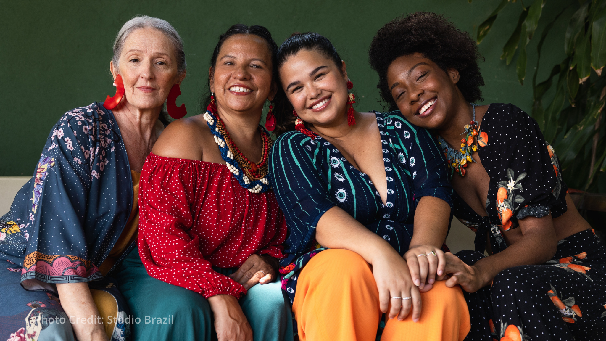 PAHO and COMMCA sign agreement to advance women's health in Central America