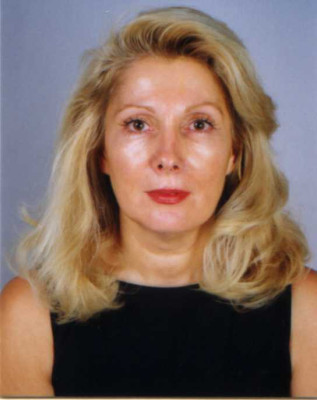 Anna V.
