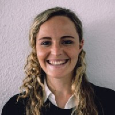 Ashleigh Bicker Caarten