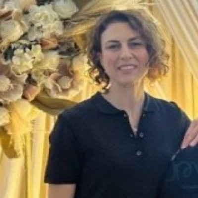 Dilek T.