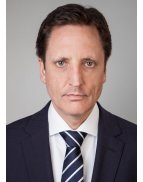 Dr. Andreas K.