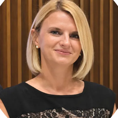 Elena R. avatar