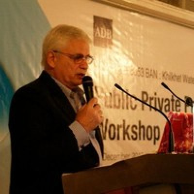 Klaus S.