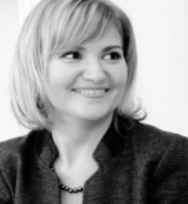 Nicoleta M.
