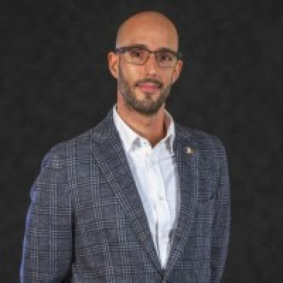 Sergio R.