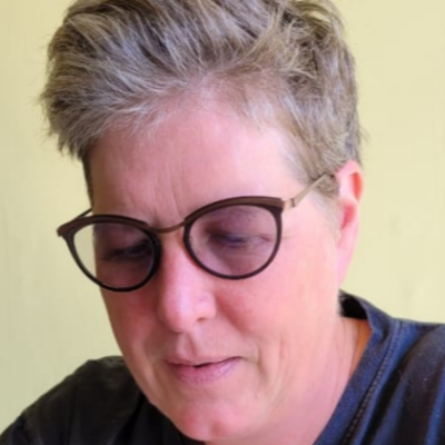Vanessa Farr